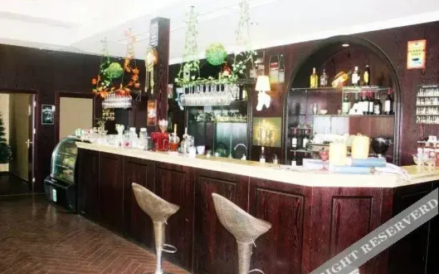 Bainian Shangting Boutique Hotel