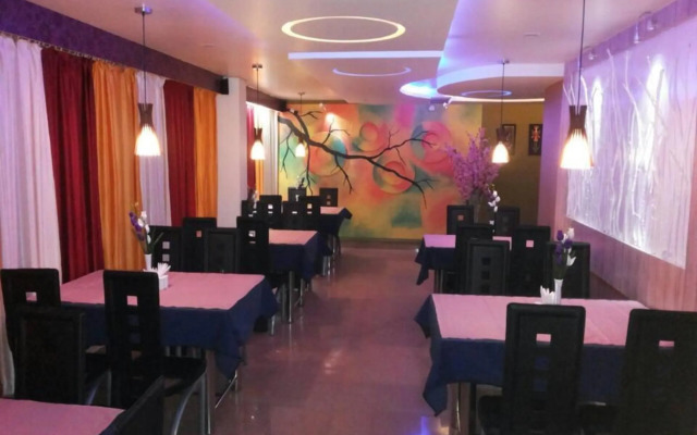 Hotel Ridhi Sidhi by OYO Rooms