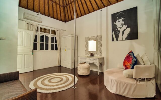 White Star Villa