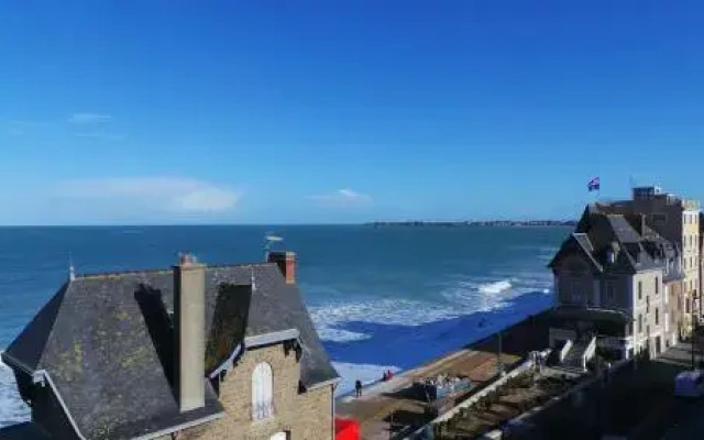 Petit Malo