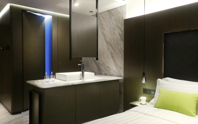 Hotel Ease Tsuen Wan