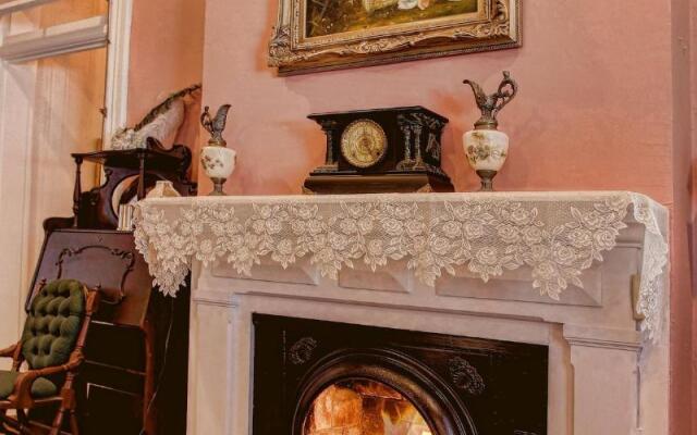 McMillan Inn Bed and Breakfast