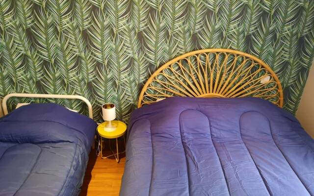 Hostel & Hotel Meyerbeer Beach