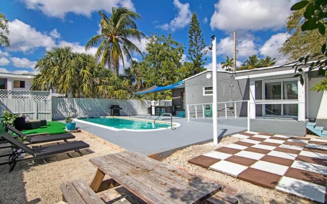 Tarpon River Getaway
