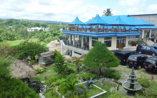 Hotel Sinar Tambolaka