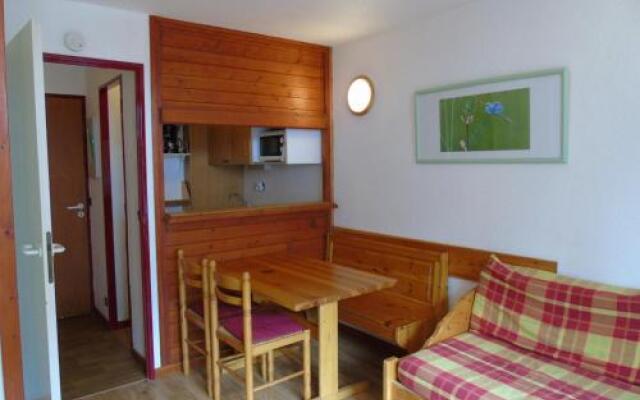 Lou Services Apartment CHAV47 LSI 001