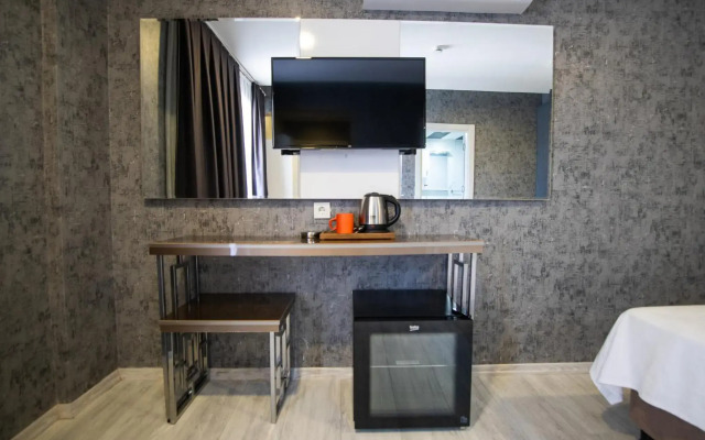 Emilia Hotel