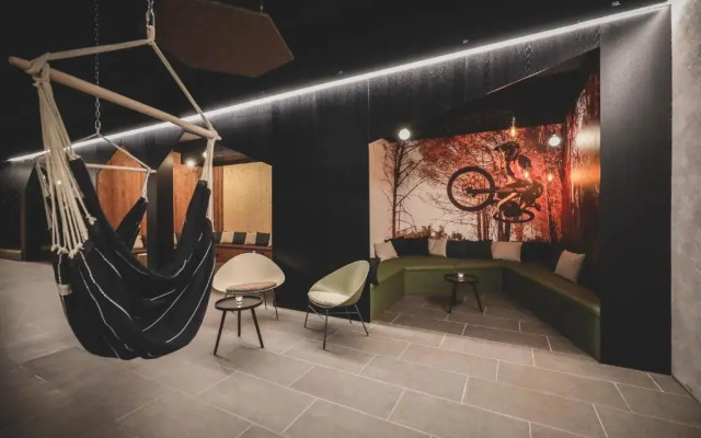 AVES Hotel & Apartment Arosa