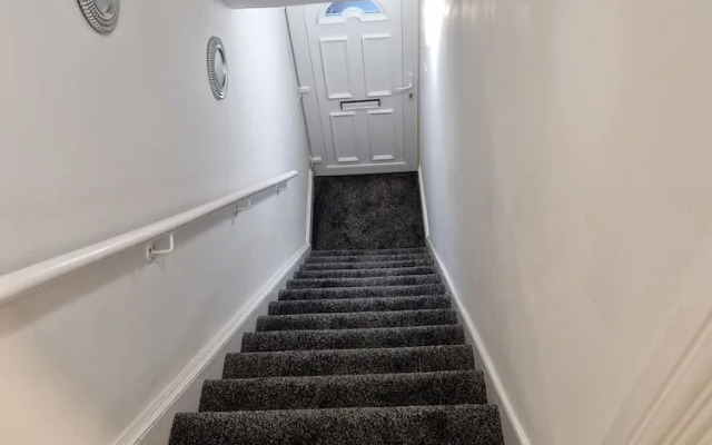 Birtley's Diamond 3 bed Apt, Sleeps 6 Guests