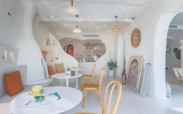 Shanghai change place homestay