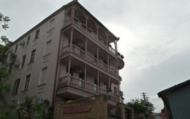 Hotel at Gomi 19