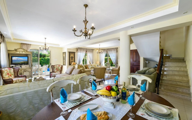 Villa Larnaca
