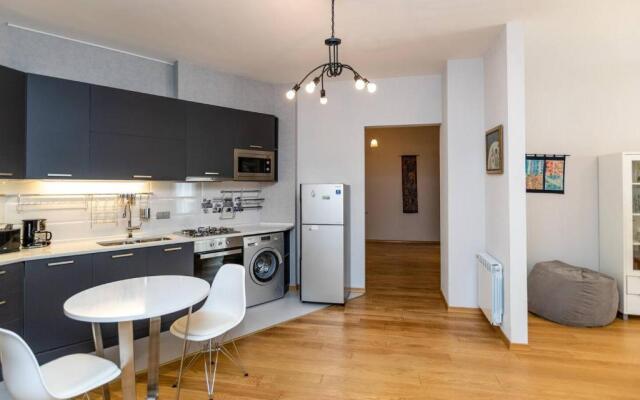 Wehost Spacious place near Rustaveli