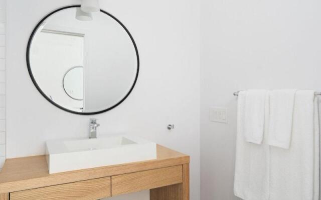 Sonder by Marriott Bonvoy Penny Lane Apartments Old Montreal