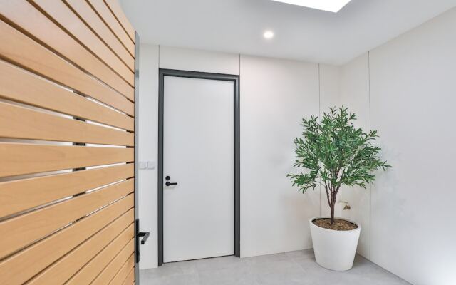 Indulge Apartments City View Penthouses