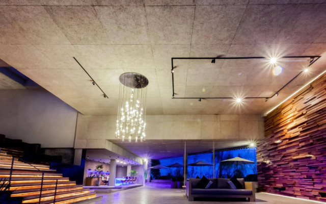 Sea Two Pool Villa Resort