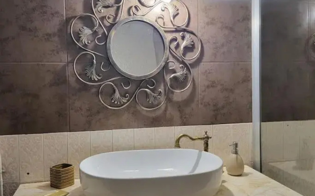 Great Apartment In Veria