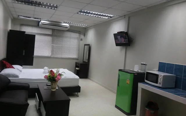 Royal Anand Guest House