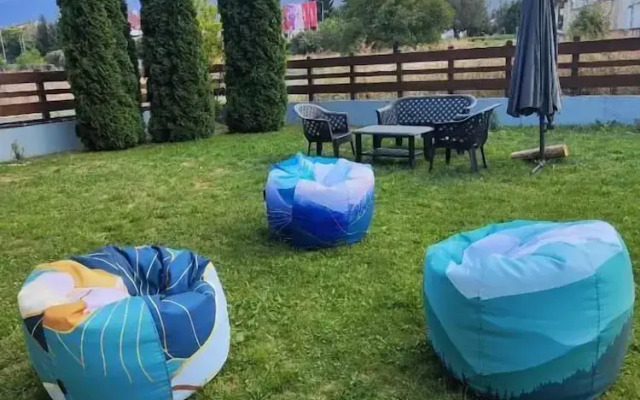 Shekerdejiiski Geust Houise
