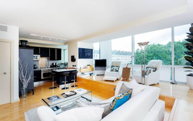 Views of Vauxhall Bridge