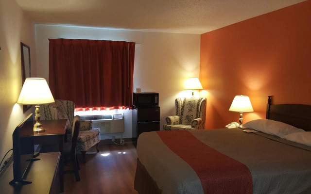 Super 8 Saukville Milwaukee