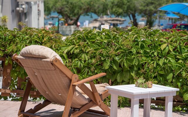 Zante Fiore Beach Studios