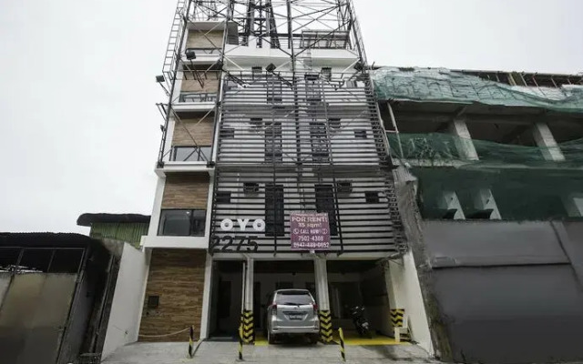 OYO 249 Happy House