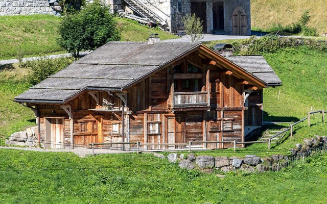 Chalet La Clusaz, 5 pièces, 12 personnes - FR-1-437-9