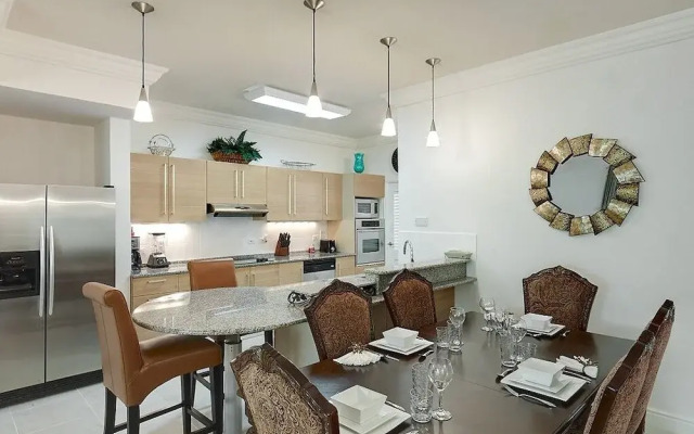 Luxury Townhome in Sandy Lane Neighborhood by BSL Rentals