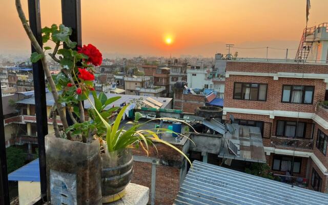 Tanani Newa Home