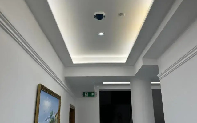 Hotel Biraci