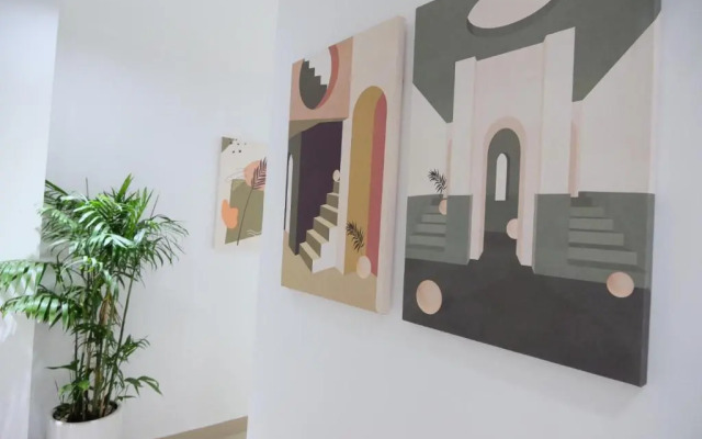 The Arrivals Home-District 3-10stars-SG center