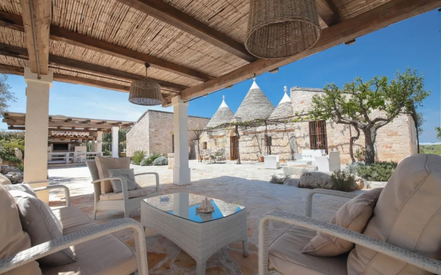TD Trulli di Montaltino with Stunning Huge Pool