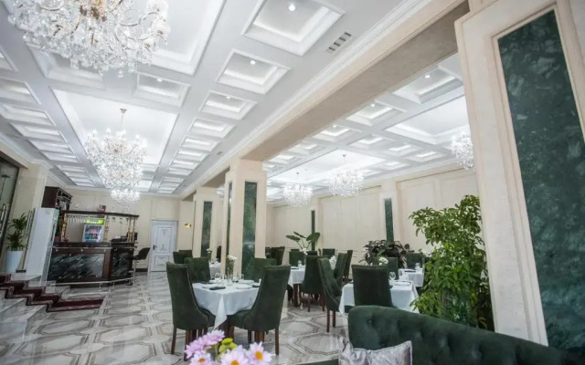 Arhan Palace