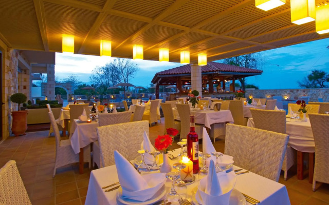 Mistral Hotel - Singles Only
