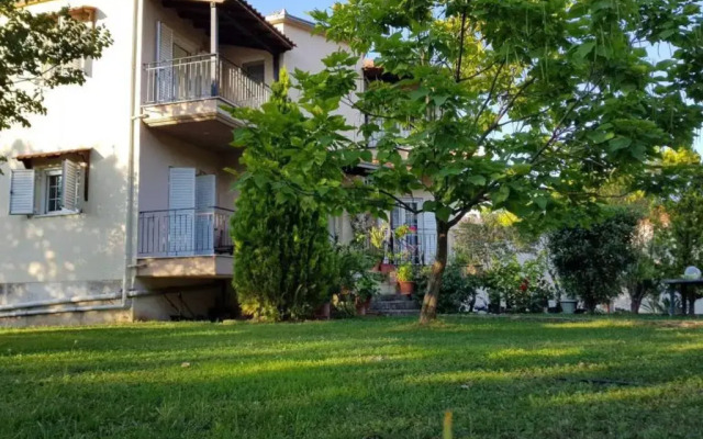 Koulas House in Diava