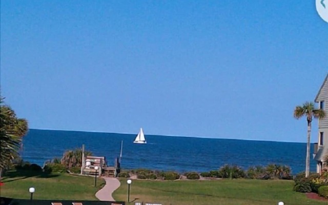 Summerhouse 251 2 Bedroom Condo by RedAwning