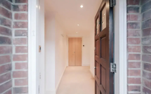 Roomspace Apartments -Sandfield Court