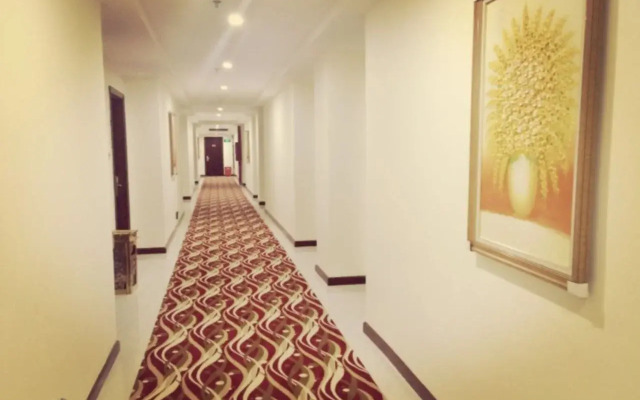 GreenTree Alliance Shenzhen Fanshen Metro Station Hotel