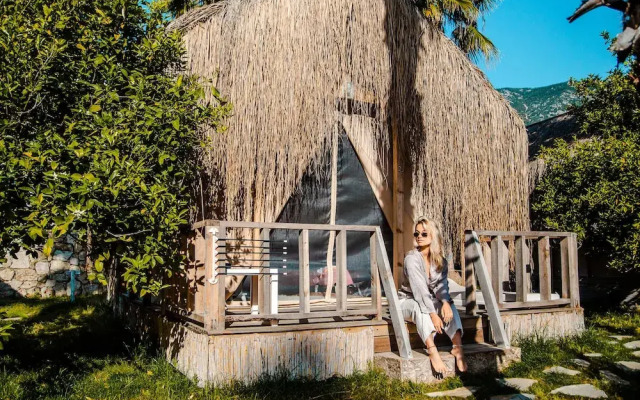 The Hill Glamping