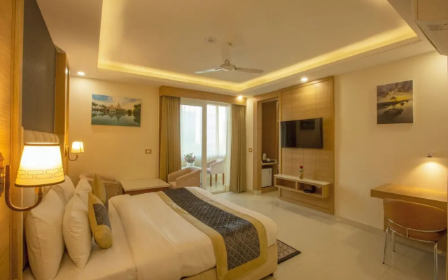 Hotel Sakura by Maps, GURGAON