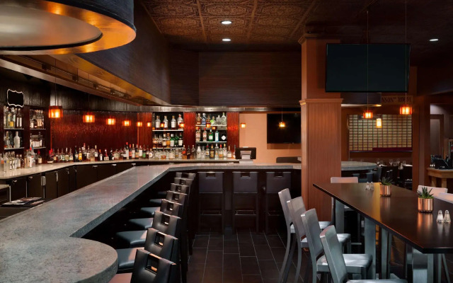 DoubleTree by Hilton Minneapolis - Park Place