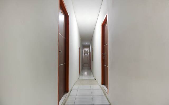 OYO 3872 Wisma Family