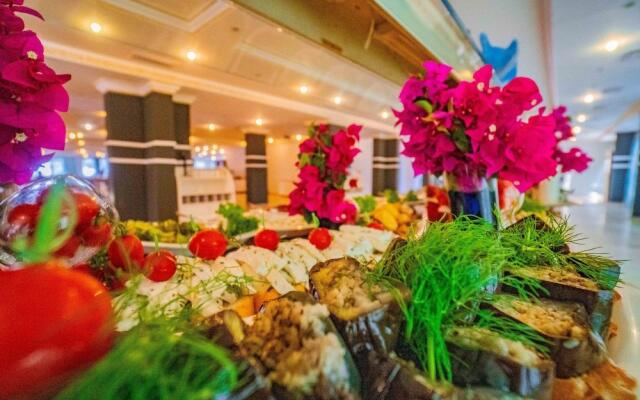 Club Sunny World (ex Orient Hill Hotel)