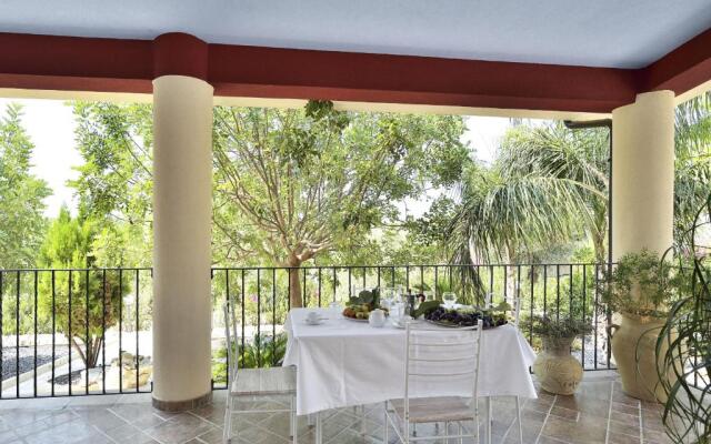 VILLA DEL COLLE CON PISCINA PRIVATA Ispica