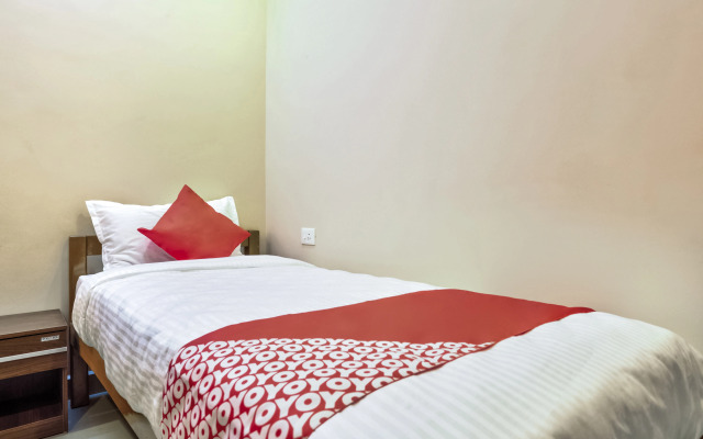 Sri Abirami Inn by OYO Rooms