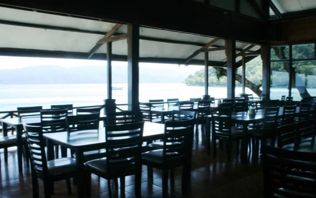 Gapang Beach Resort