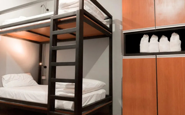 Bedbox Vientiane Hostel