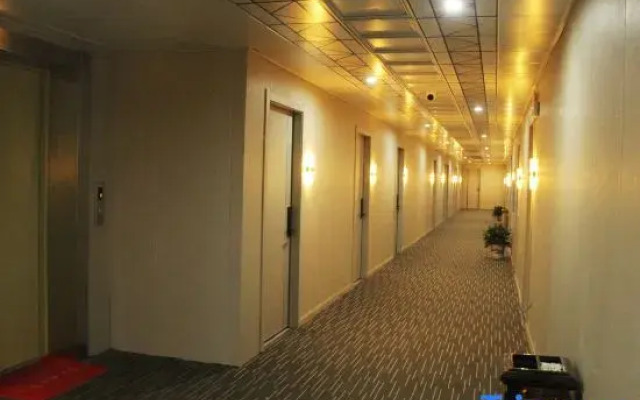 Zixing Baichuan Hotel