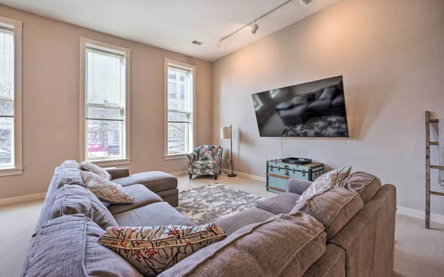 Charming Dtwn Holland Escape: Above Crust 54!